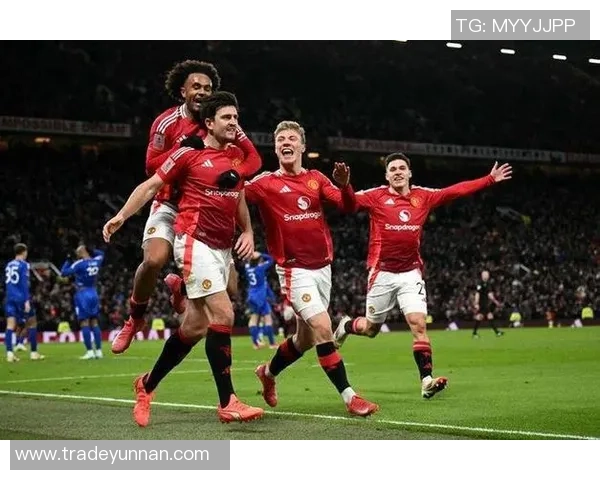 足总杯激战AC米兰逆转里昂补时绝杀引发争议判罚全场沸腾